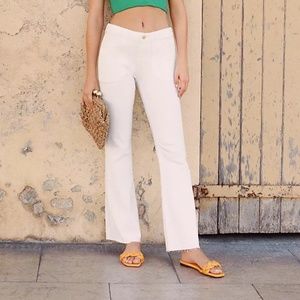 Pilcro the Icon Flare Jean, White, Size 26 Tall NWOT